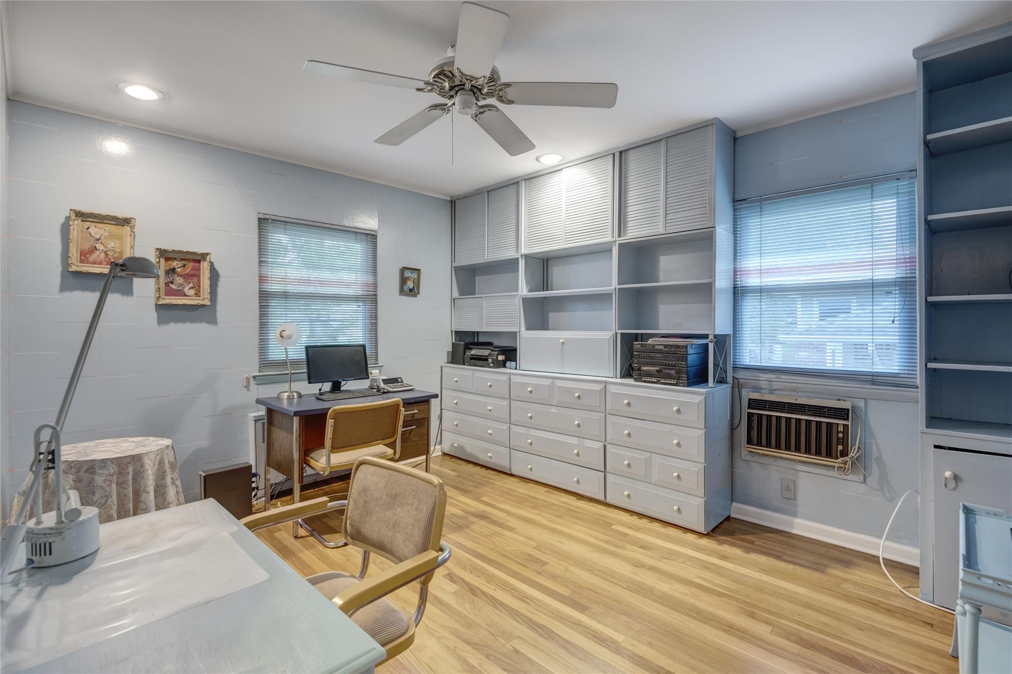 113 Stratford St, Roslyn Heights, New York image 12