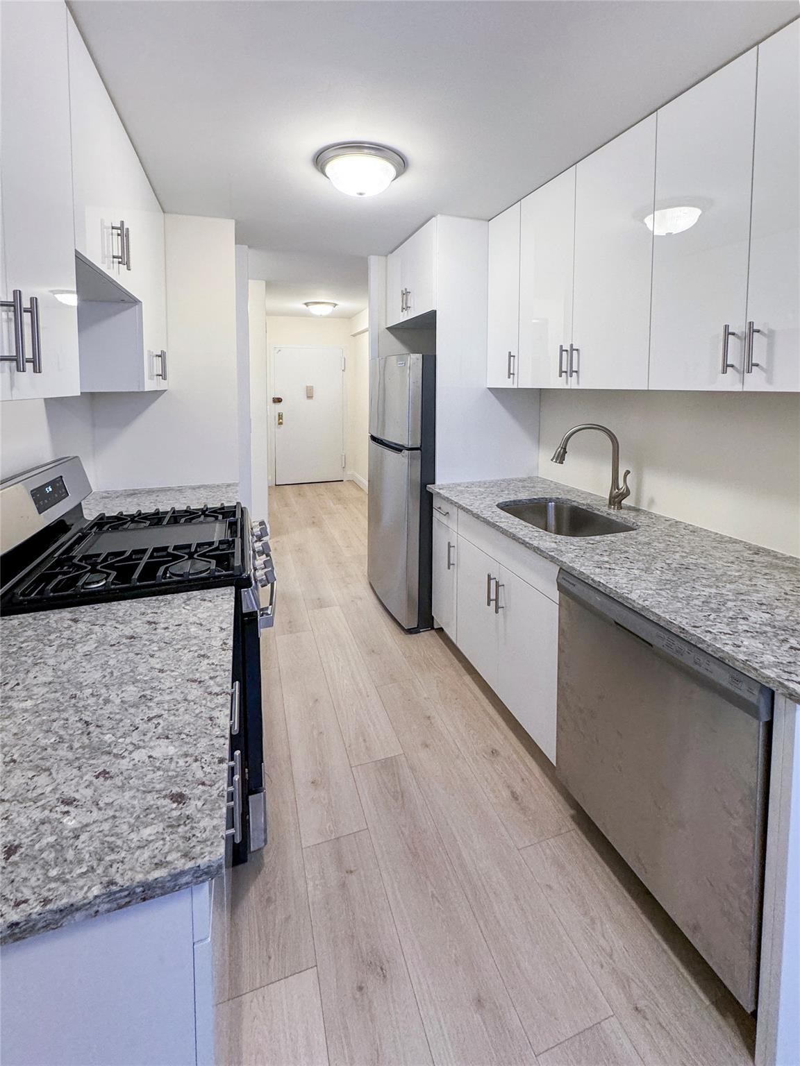 875 N Morrison Avenue #15A, Bronx, New York image 6