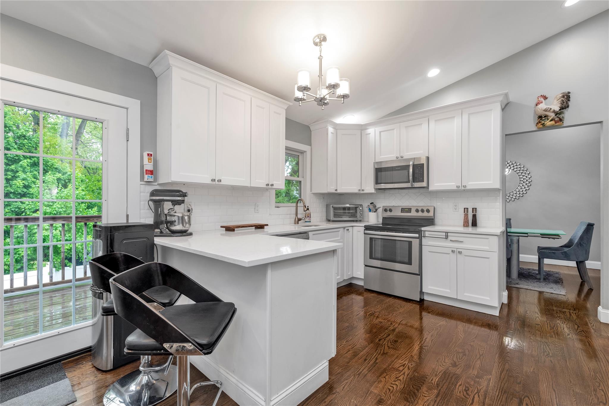 25 Hitching Post Lane, Glen Cove, New York image 8