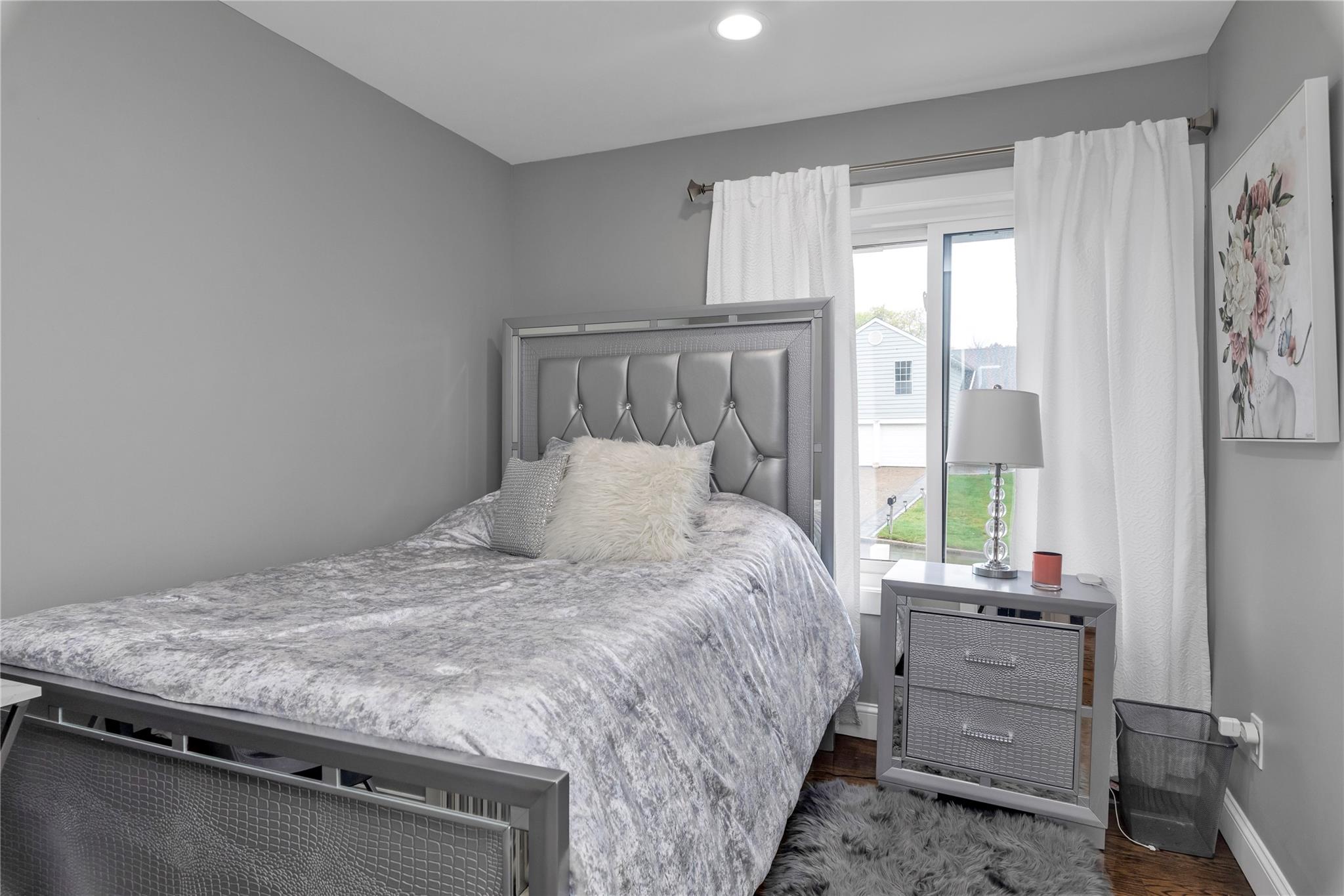 25 Hitching Post Lane, Glen Cove, New York image 15