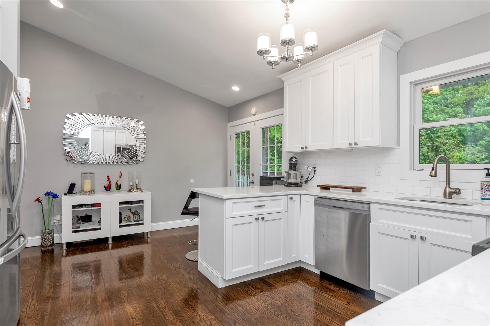 25 Hitching Post Lane, Glen Cove, New York image 9