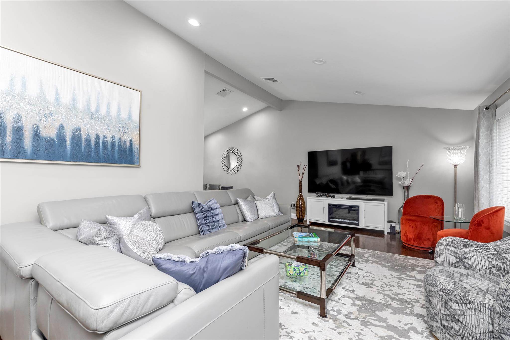 25 Hitching Post Lane, Glen Cove, New York image 6
