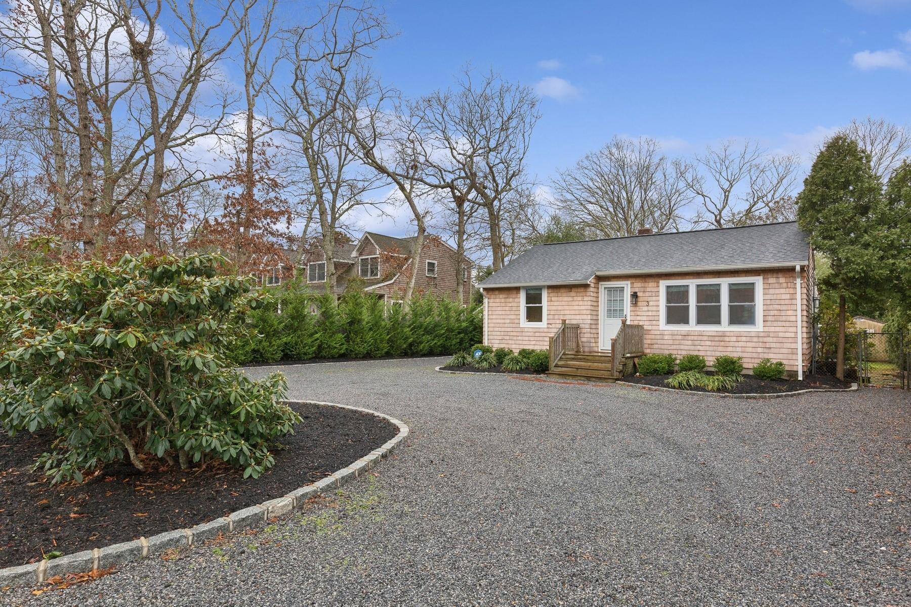 Percy Street, Westhampton, Hamptons, NY - 2 Bedrooms  
1 Bathrooms - 