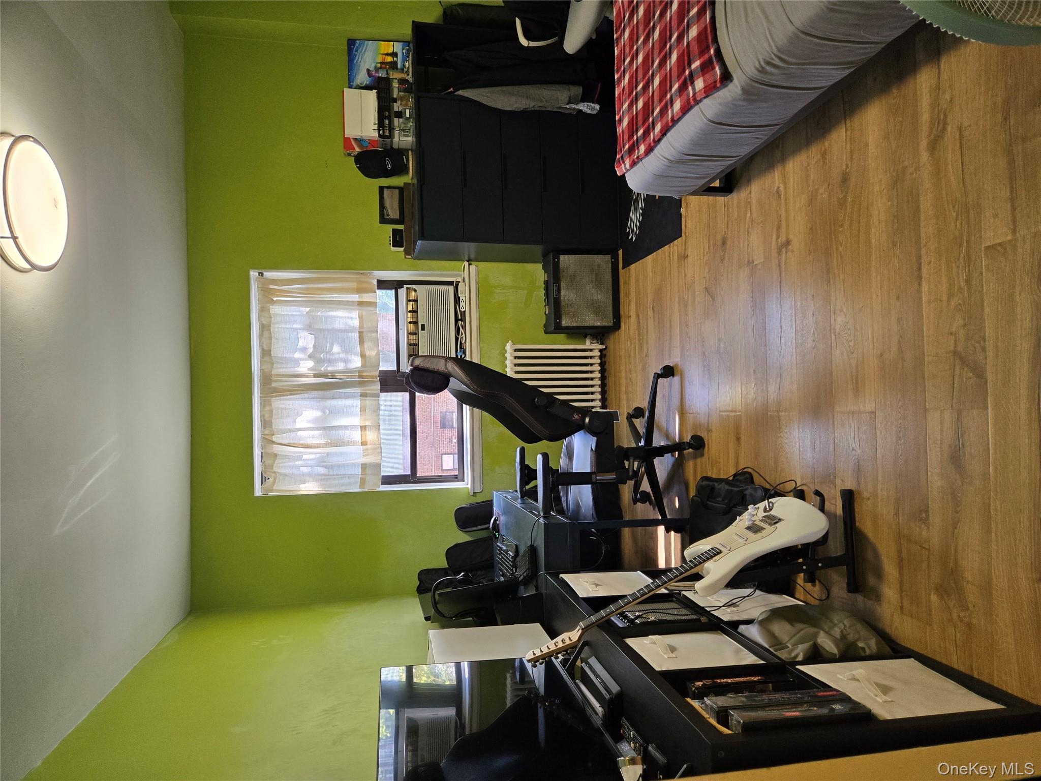 215-09 47th Road Bayside Road 2C