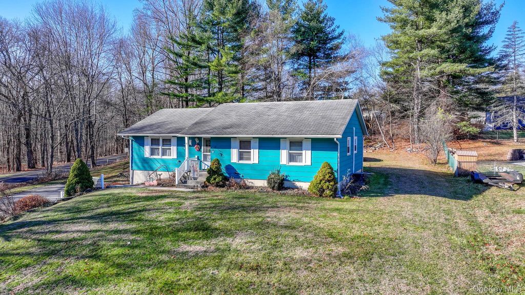 Photo of 1 Franklin Lane, Otisville, NY 10963 (MLS # 938269)