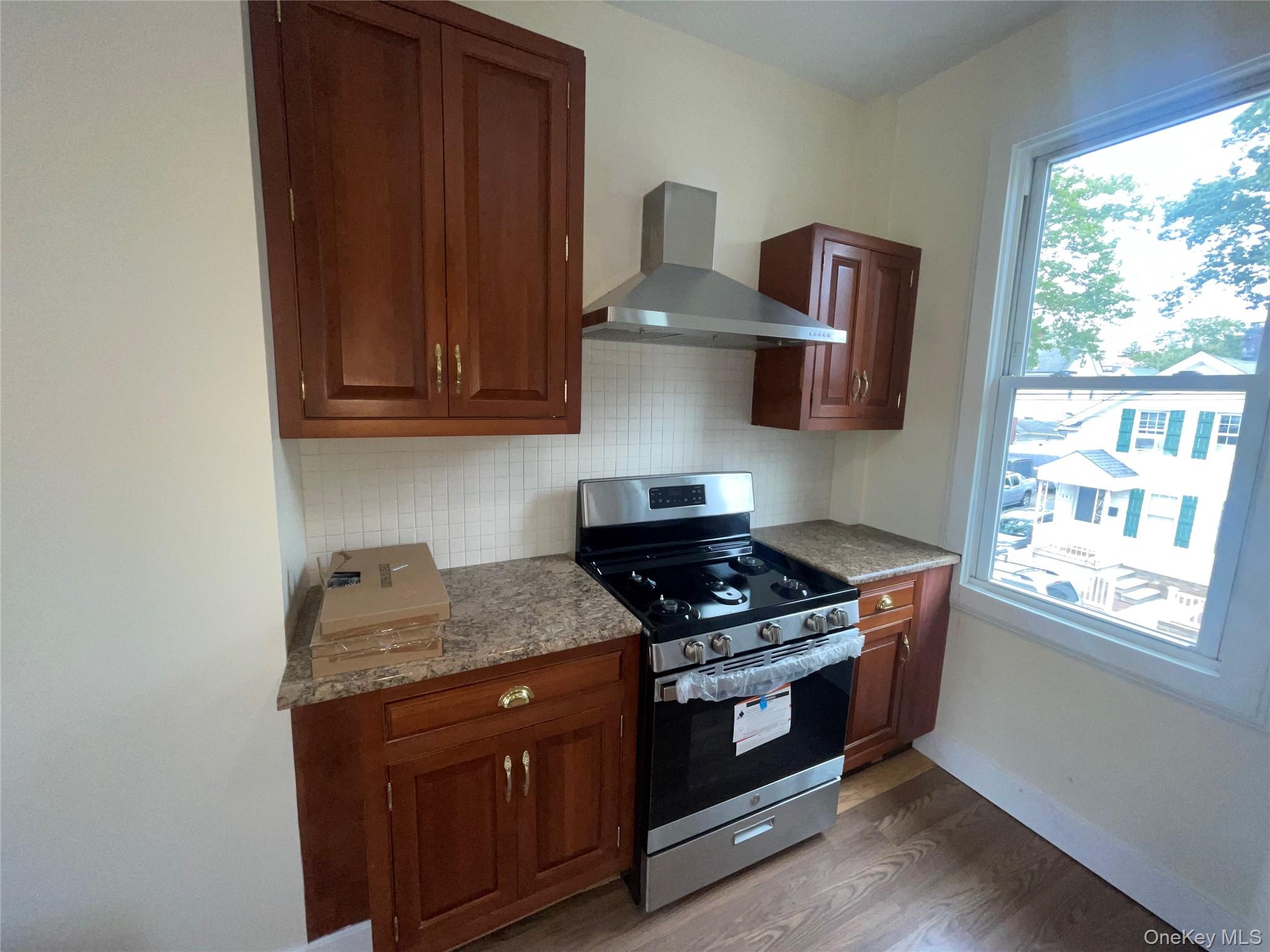 336 Locust Street 2