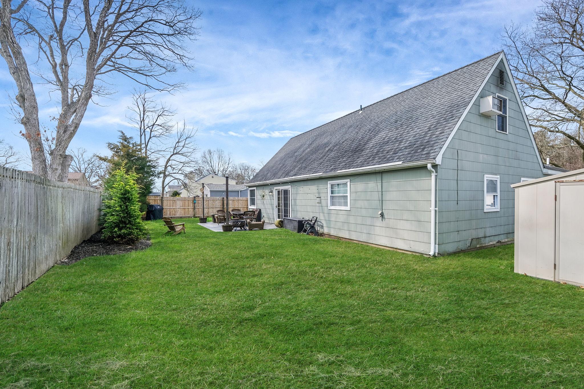 575 Bayport Avenue, Bayport, New York image 9