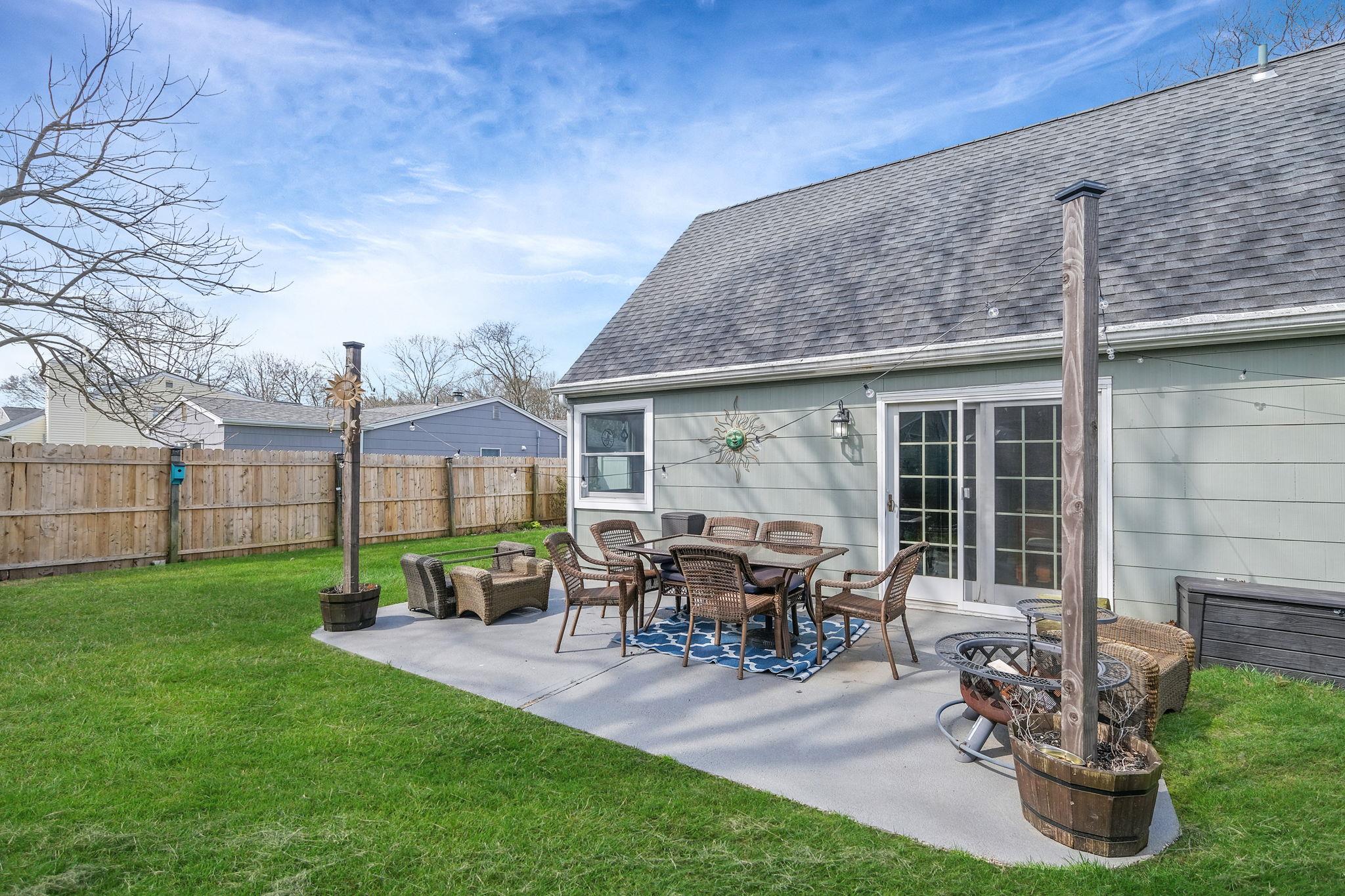 575 Bayport Avenue, Bayport, New York image 8
