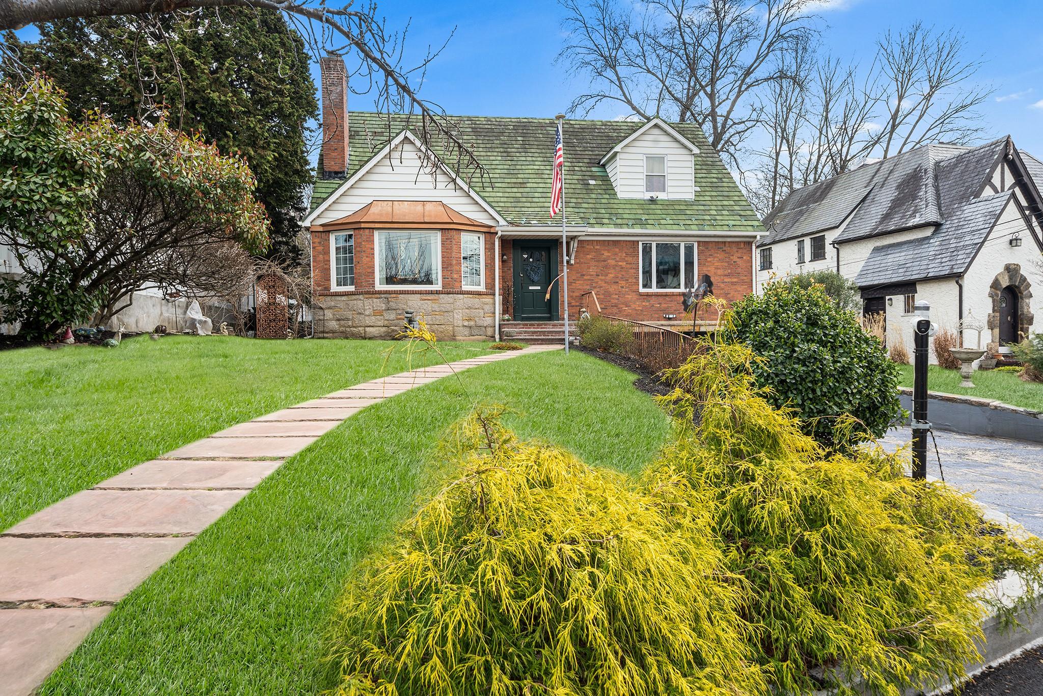 18248 Avon Road