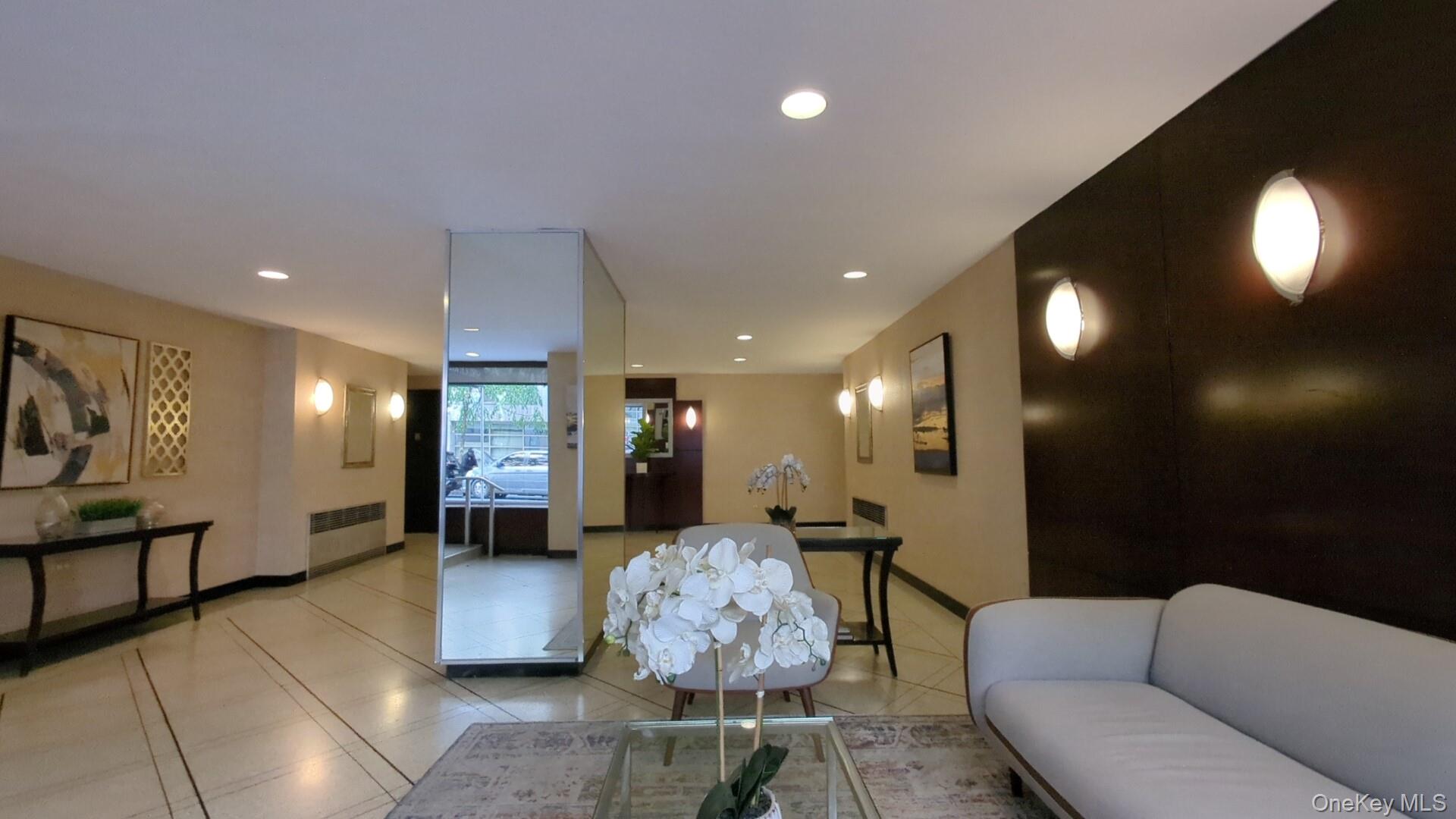 245 E 25th Street 15E