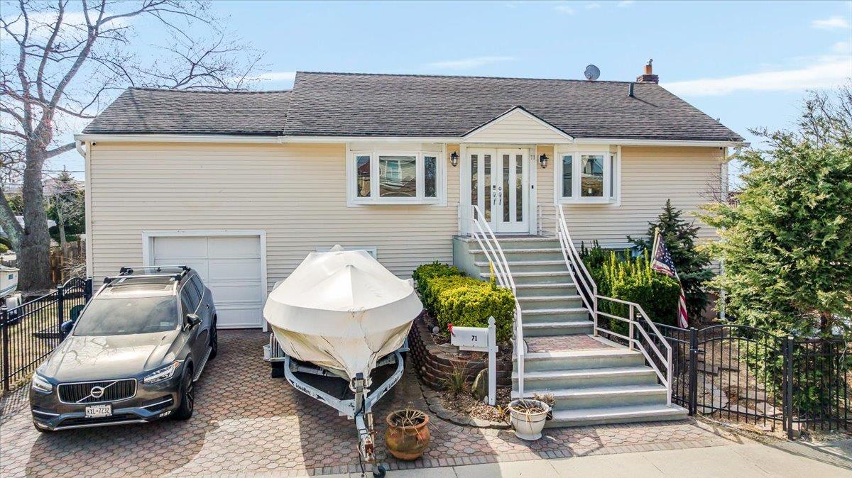 71 President Street, Freeport, New York image 31