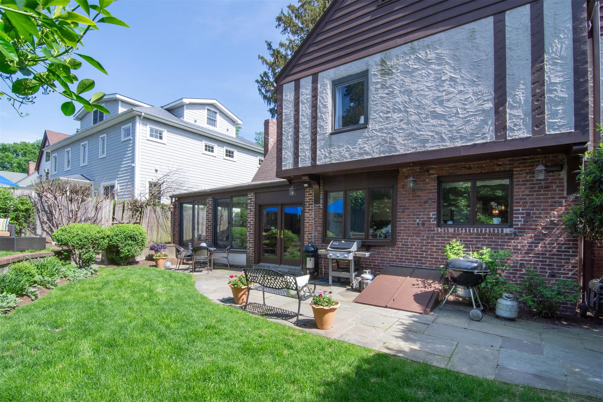 125 Reed Avenue, Pelham, New York image 32