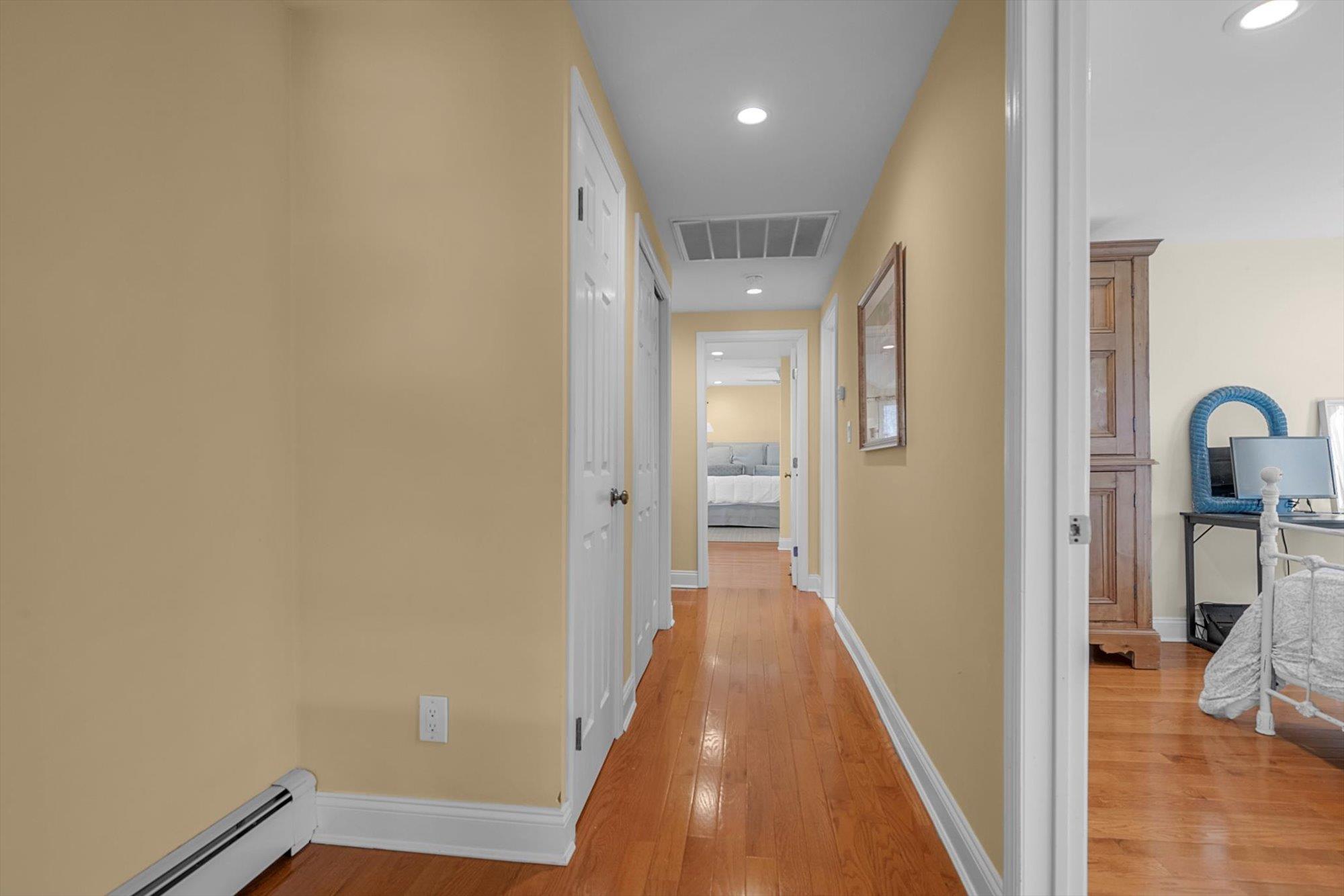 10 Covert Street, Port Washington, New York image 18