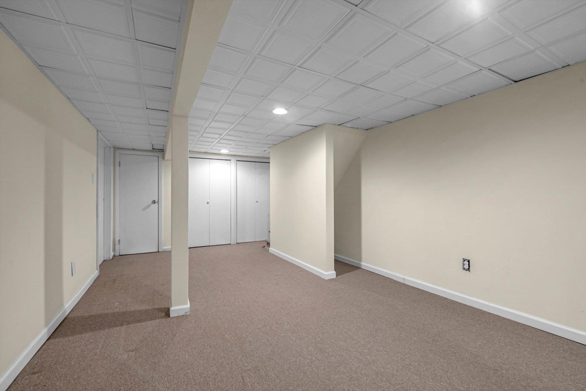 10 Covert Street, Port Washington, New York image 20