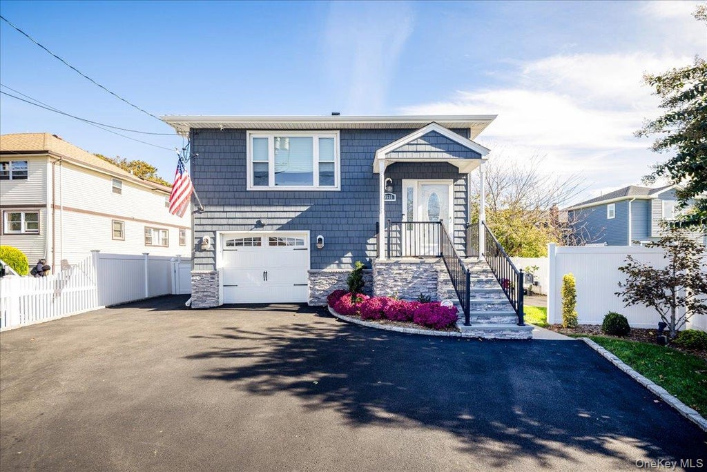 Photo of 3535 Oceanside Road, Oceanside, NY 11572 (MLS # 1065062)