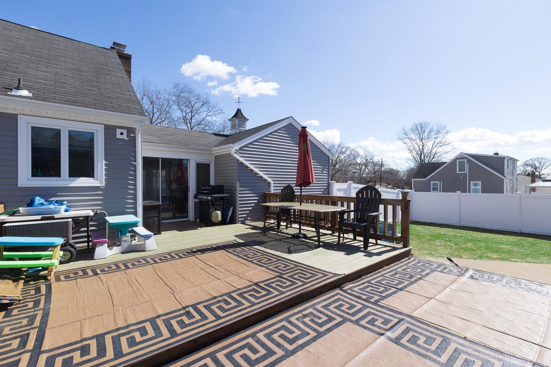 16 Ackerly Lane, Lake Ronkonkoma, New York image 17