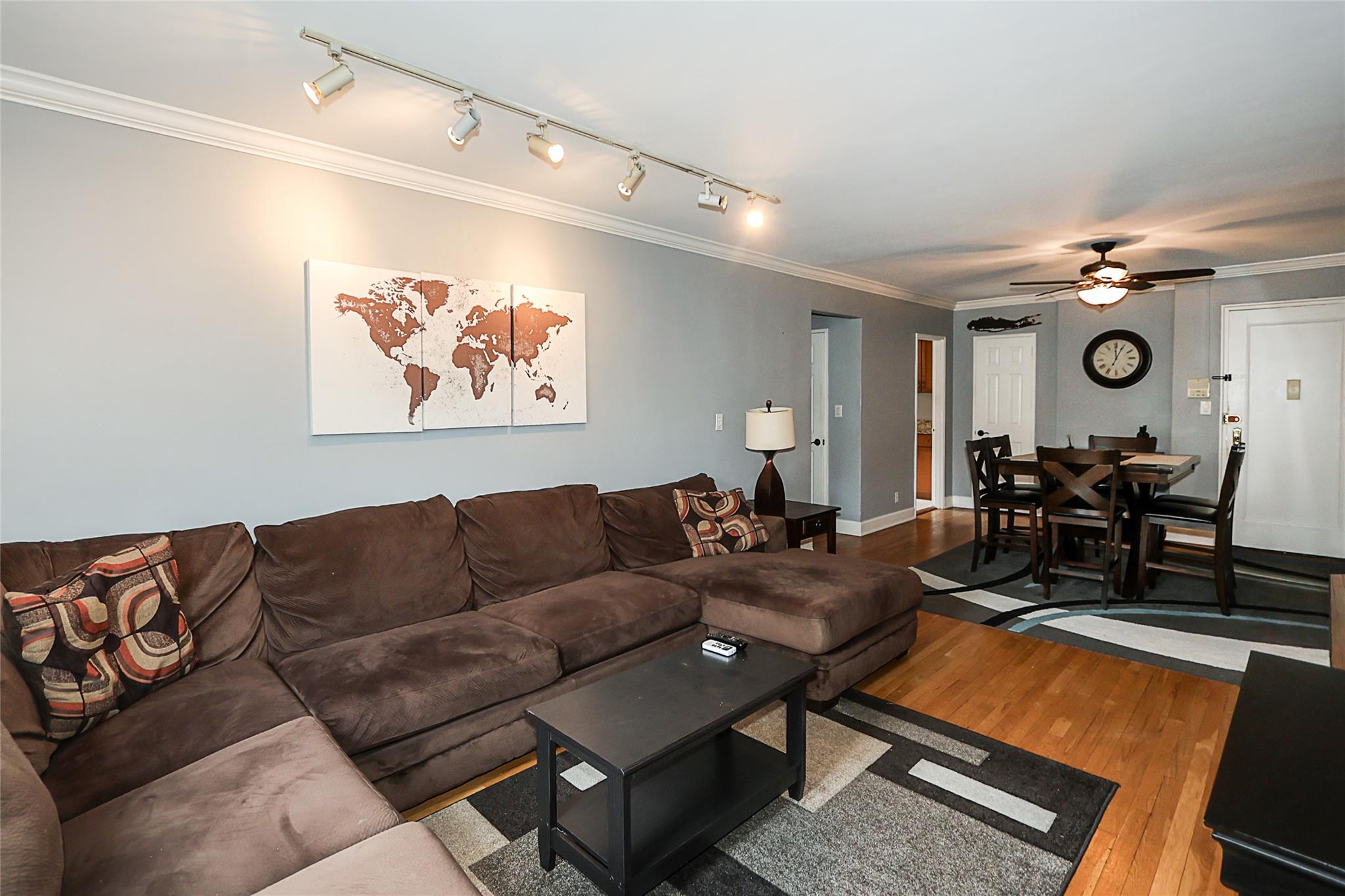 200 N Village Avenue #D5, Rockville Centre, New York image 10
