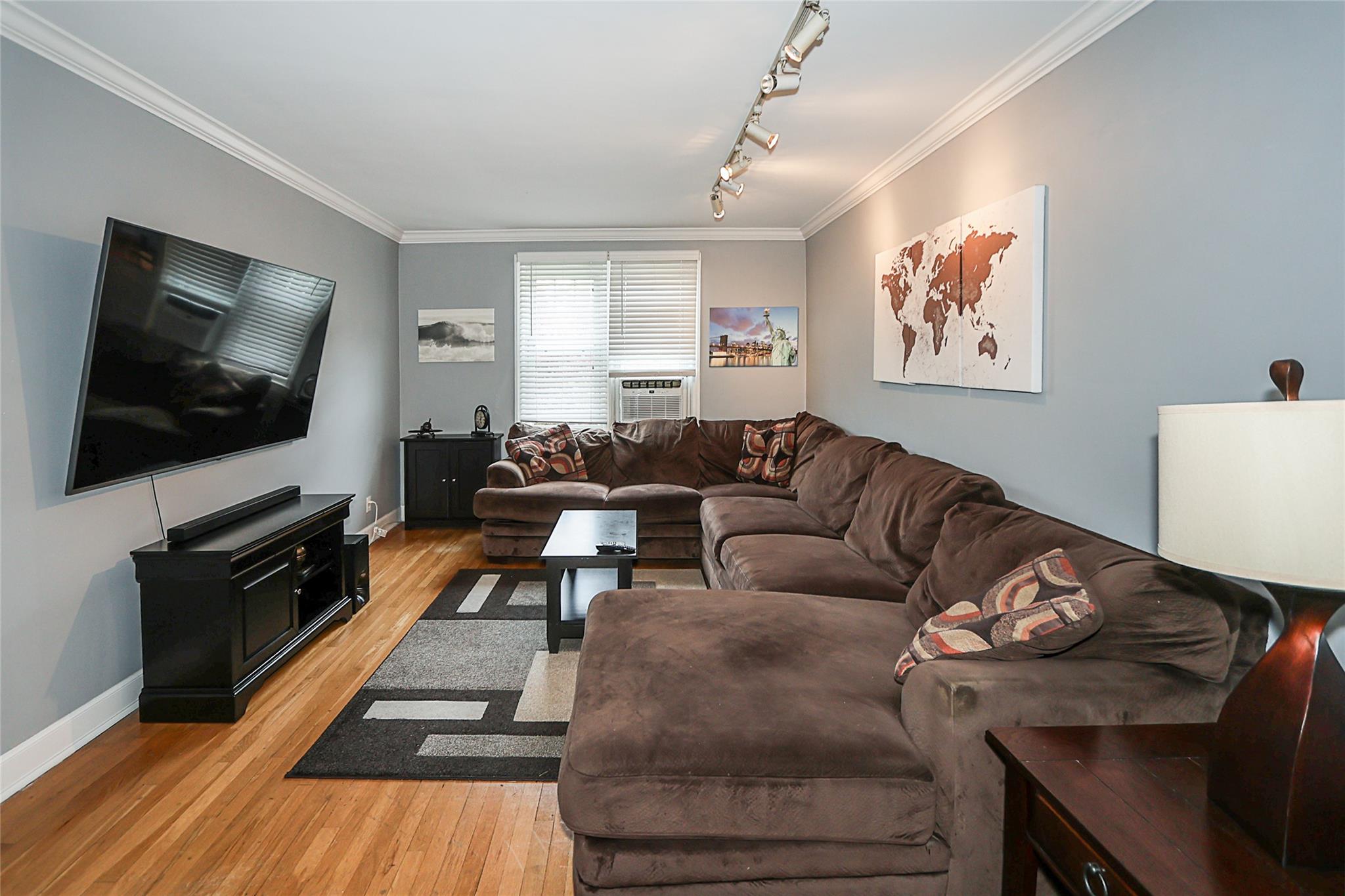 200 N Village Avenue #D5, Rockville Centre, New York image 8