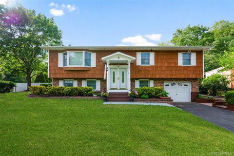 Homes For Sale - 8 Reggie Drive<br/> Wappingers Falls, NY 12590