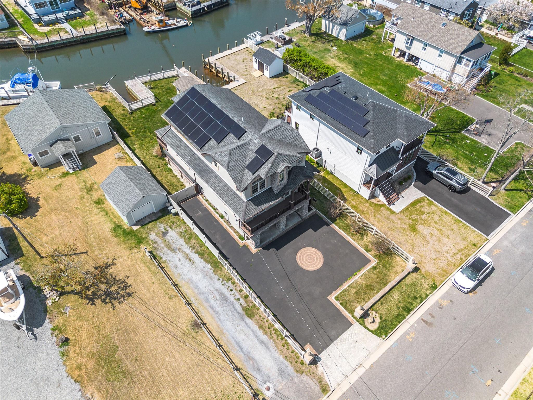 83 Central Avenue, Amityville, New York image 35