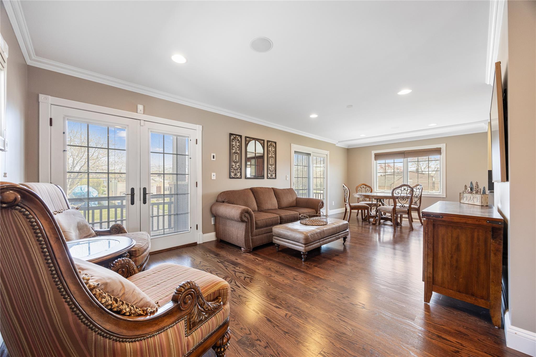 83 Central Avenue, Amityville, New York image 2