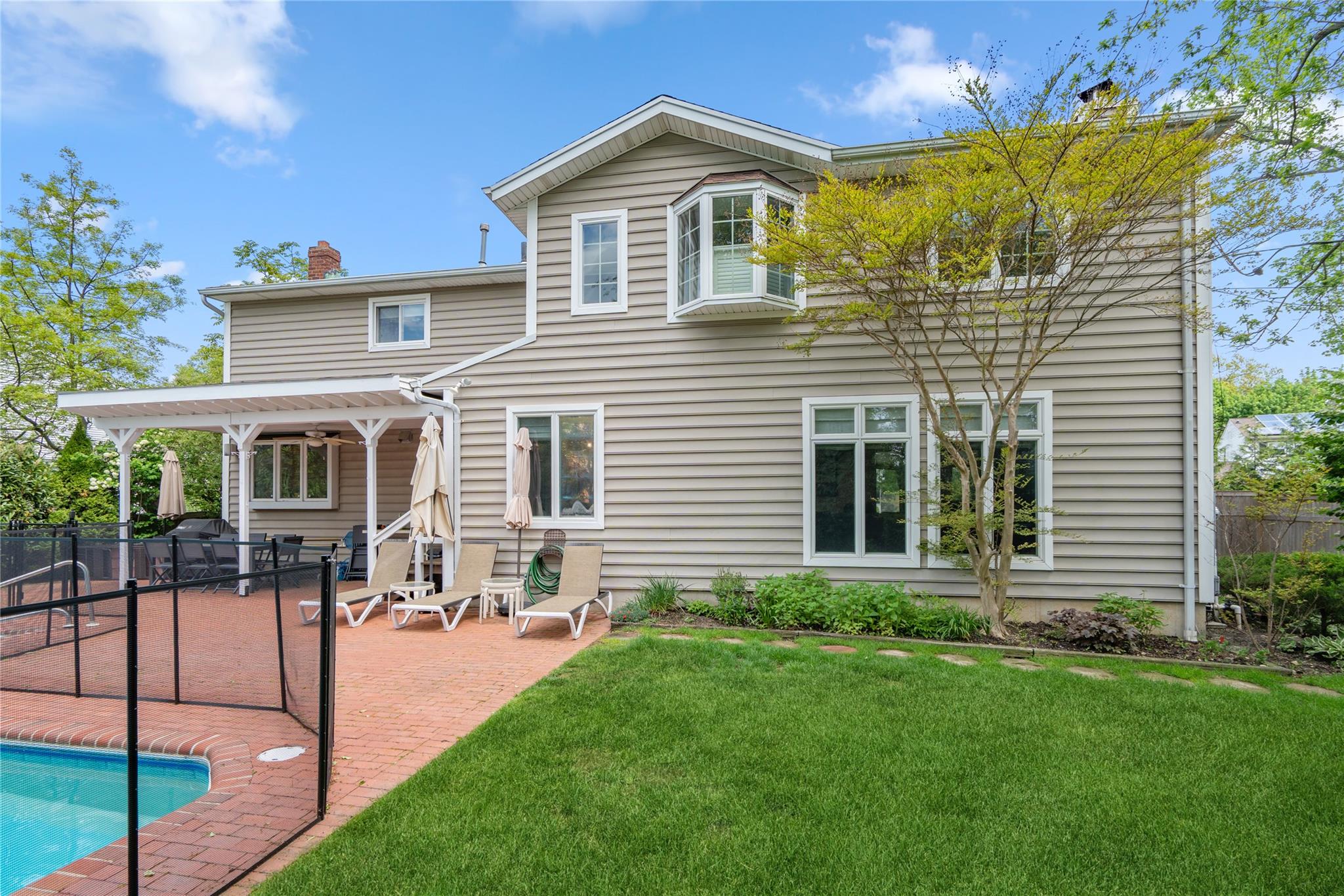 110 Cayuga Place, Jericho, New York image 27