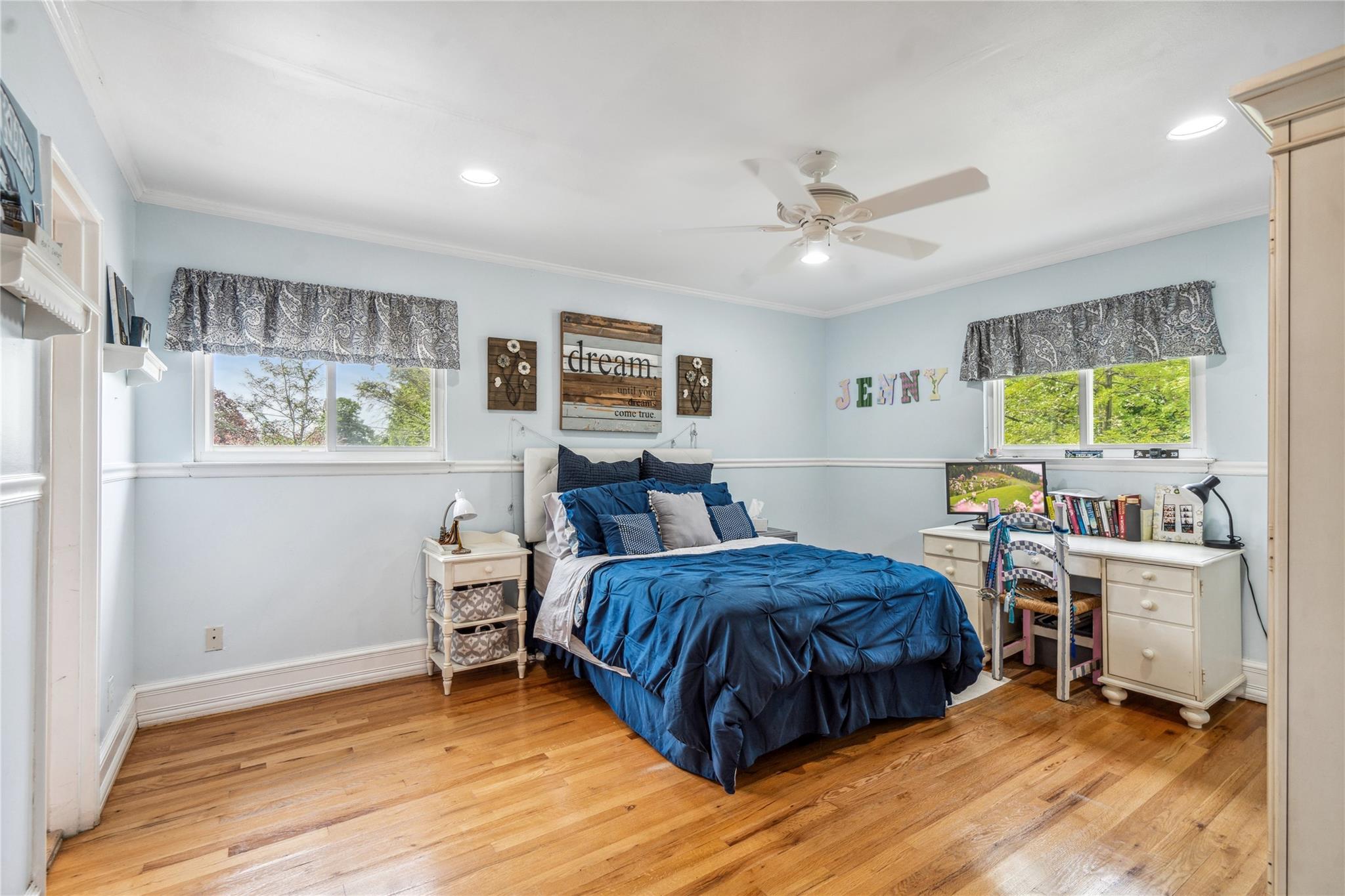 110 Cayuga Place, Jericho, New York image 22