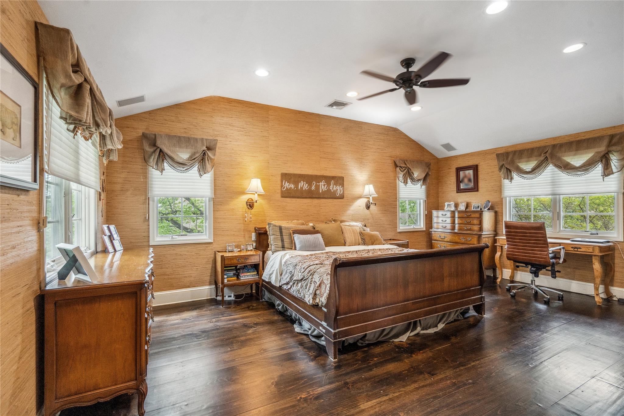 110 Cayuga Place, Jericho, New York image 17