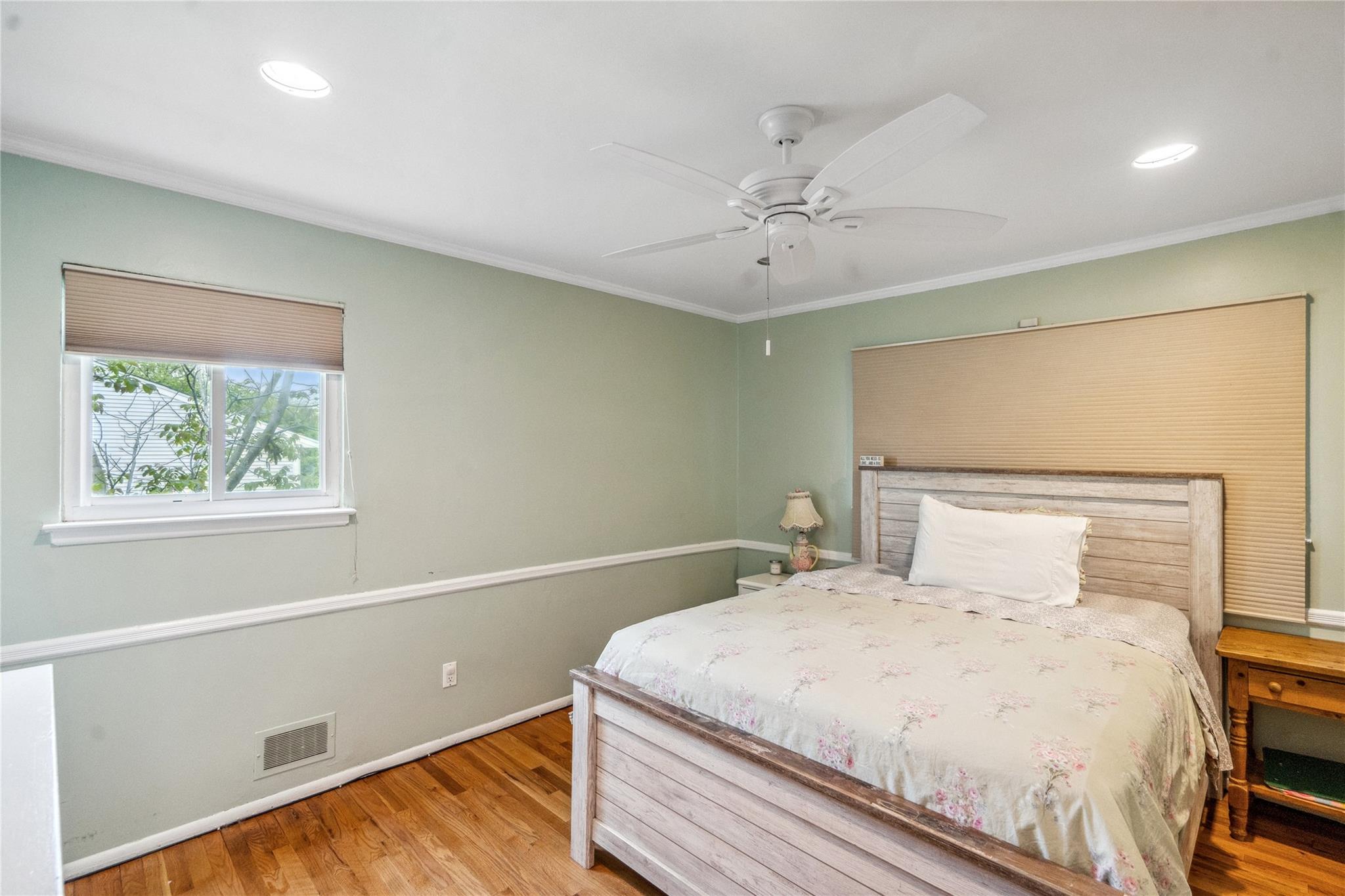 110 Cayuga Place, Jericho, New York image 23
