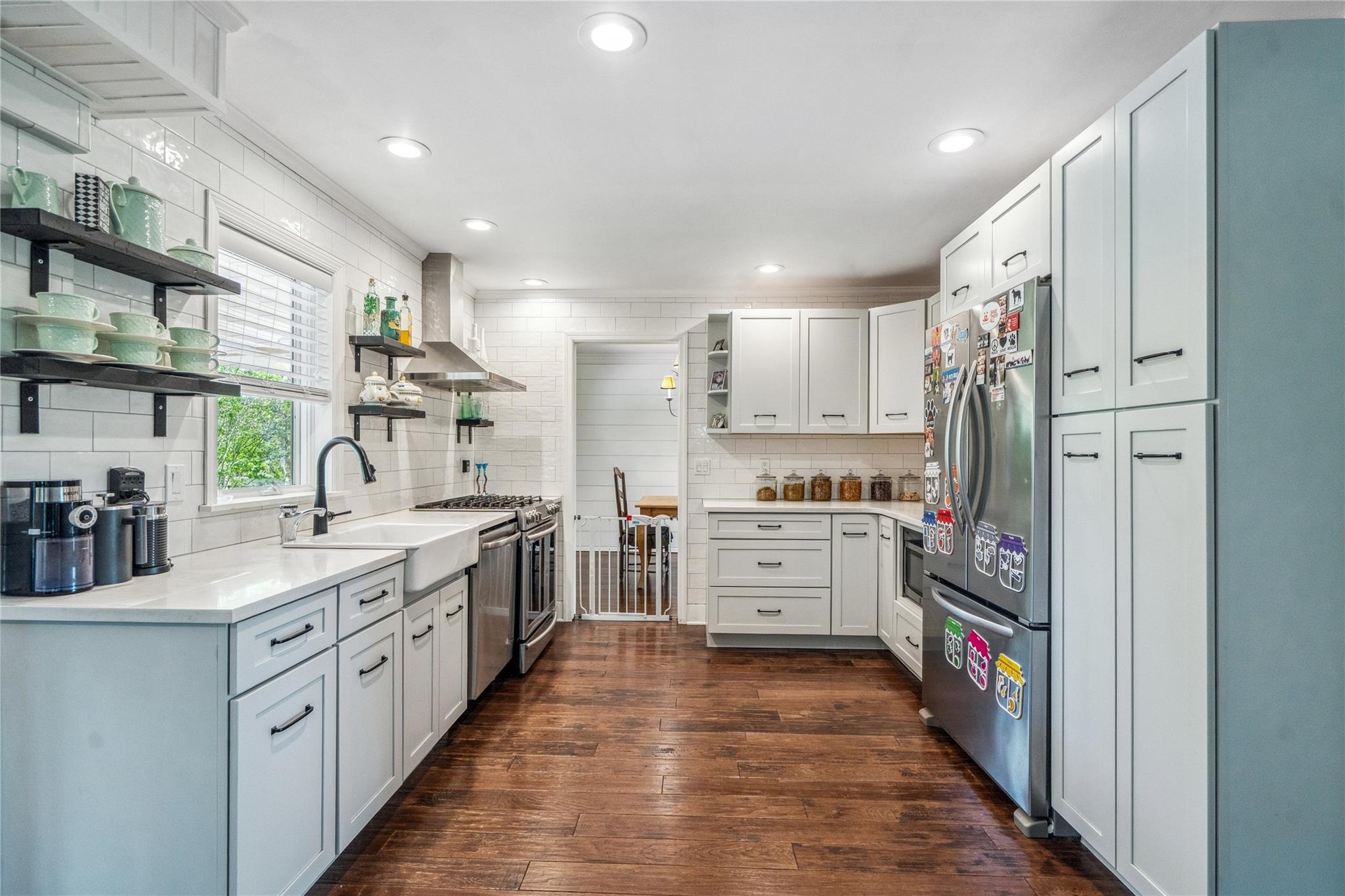 110 Cayuga Place, Jericho, New York image 14