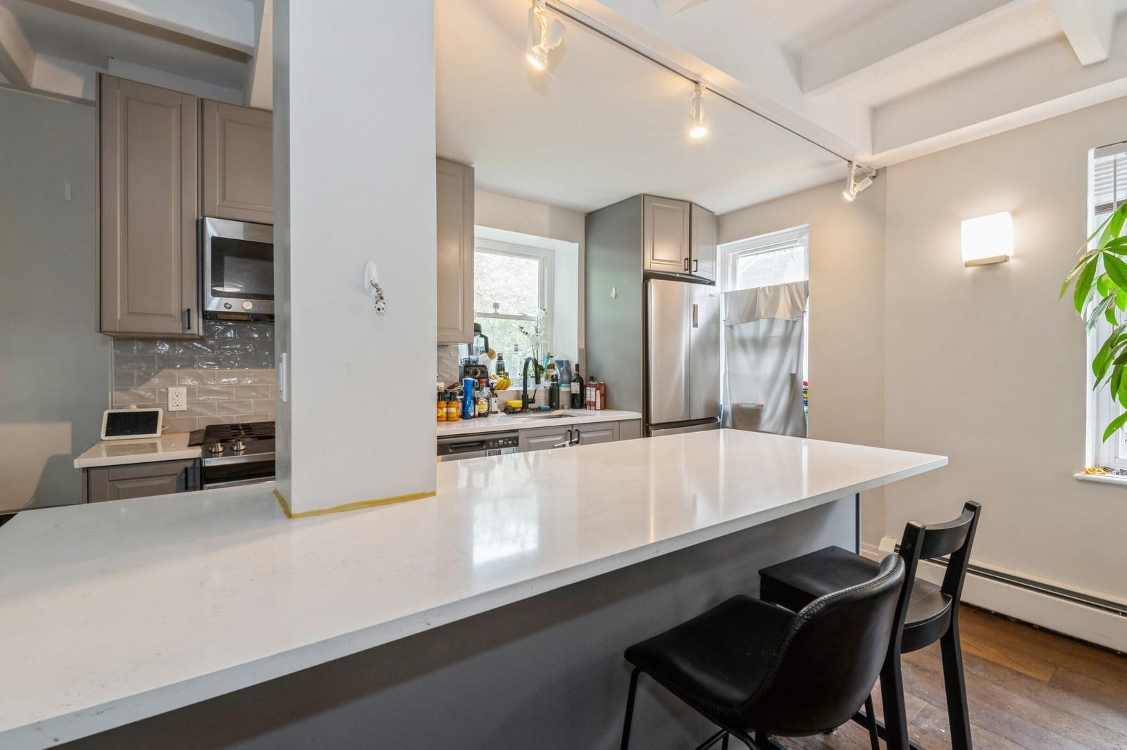 Property for Sale at Village Road 70D, Briarwood, Queens, NY - Bedrooms: 2 
Bathrooms: 2 
Rooms: 6  - $450,000