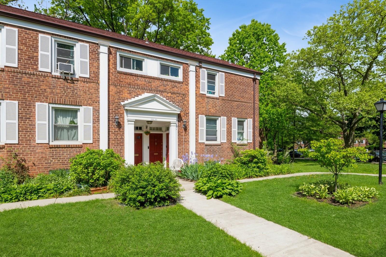 144-42 Village Road #70D, Briarwood, New York image 16