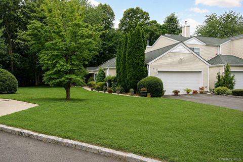 Condo For Sale - 146 Farm House Court<br/> Manorville, NY 11949