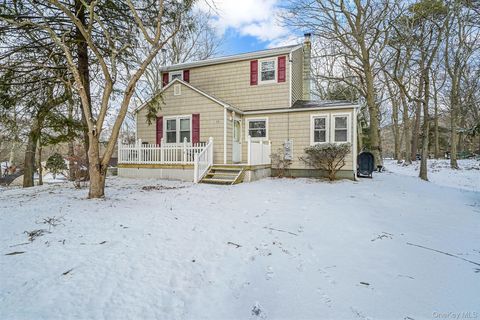 15 Beatrice Drive, Shirley, NY 11967 - MLS#: 945892