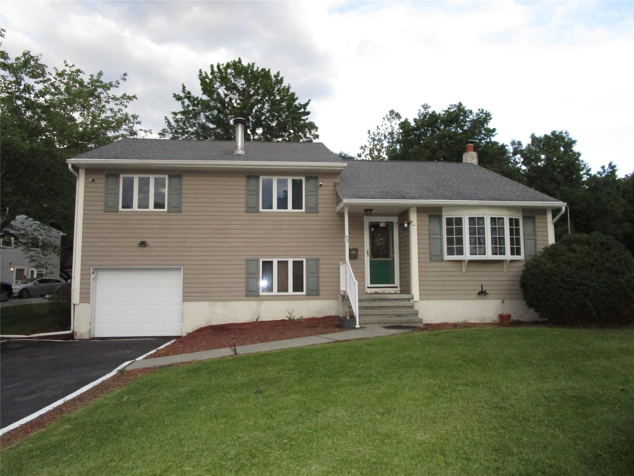 45 Morris Drive, Hyde Park, New York image 2