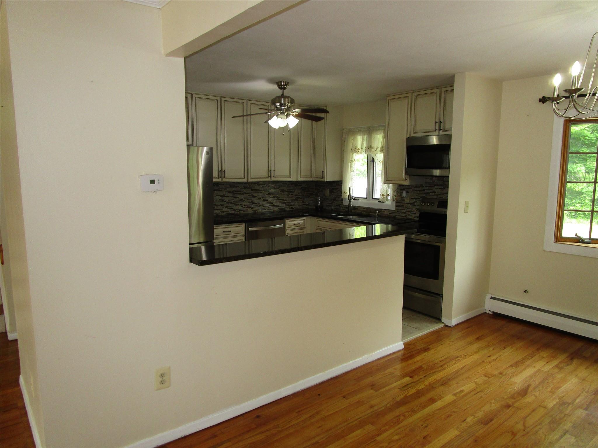 45 Morris Drive, Hyde Park, New York image 12