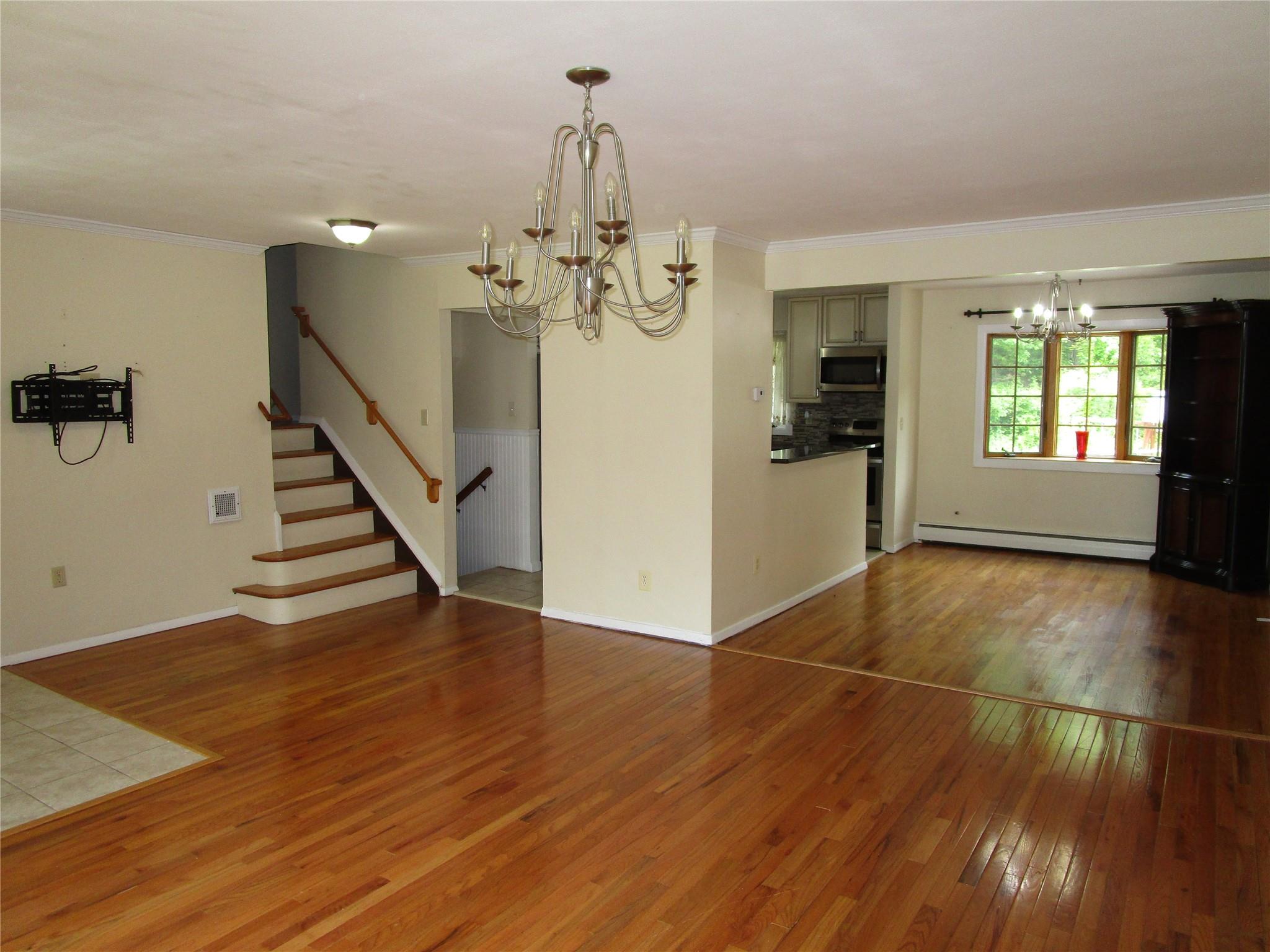 45 Morris Drive, Hyde Park, New York image 11