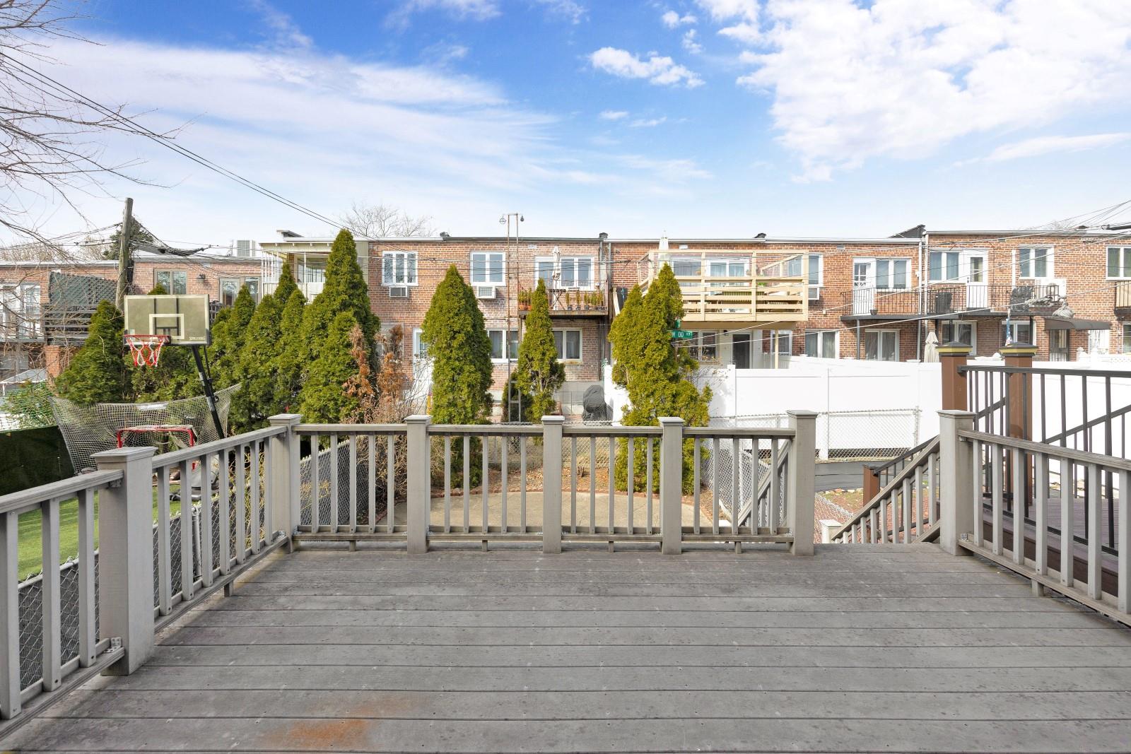 63-36 W 72 Street, Middle Village, New York image 20