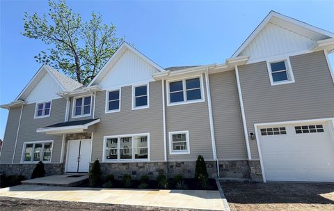 9 First Street Glenwood Landing NY 11547