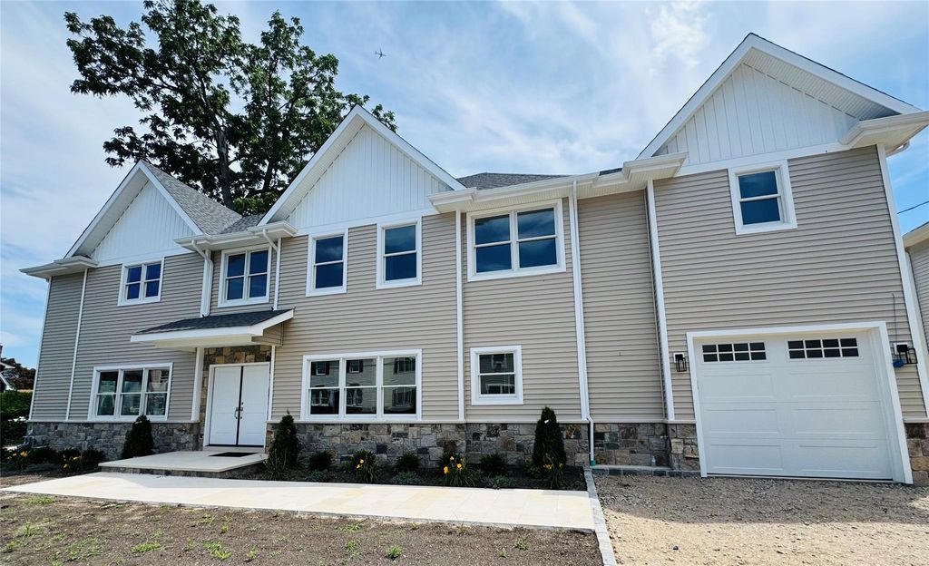 Photo of 9 First Street, Glenwood Landing, NY 11547 (MLS # 860475)