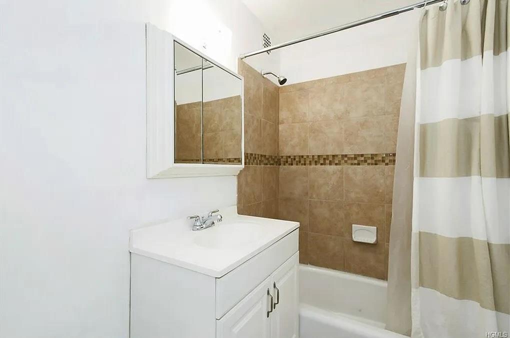 1122 Yonkers Ave #1E, Yonkers, New York image 12