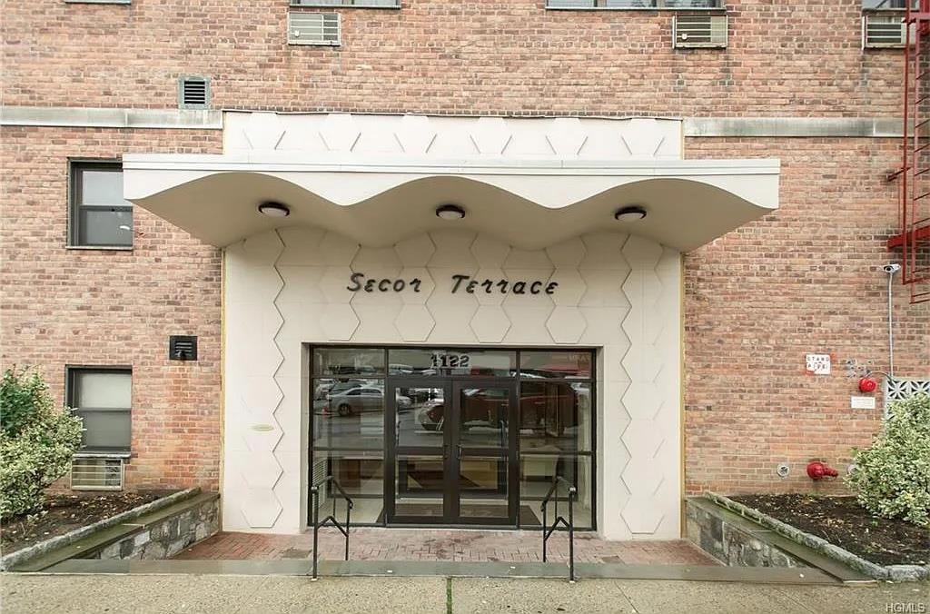 1122 Yonkers Ave #1E, Yonkers, New York image 1