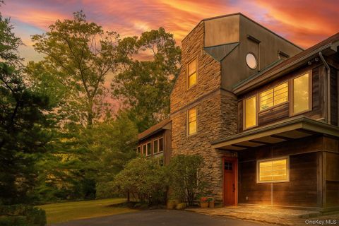 31 Marys Lane Centerport NY 11721