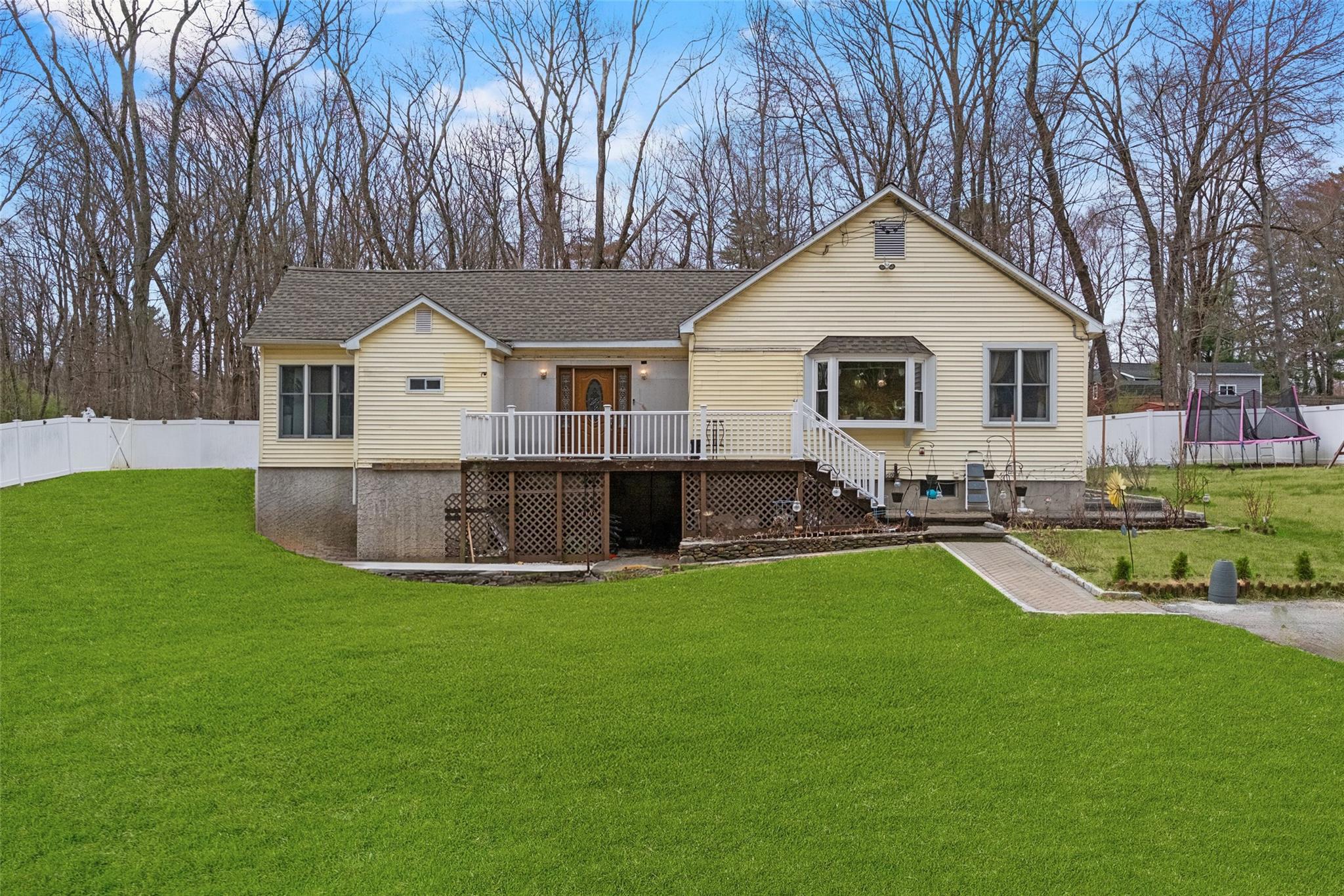 3007 Oak Street, Mohegan Lake, New York image 3