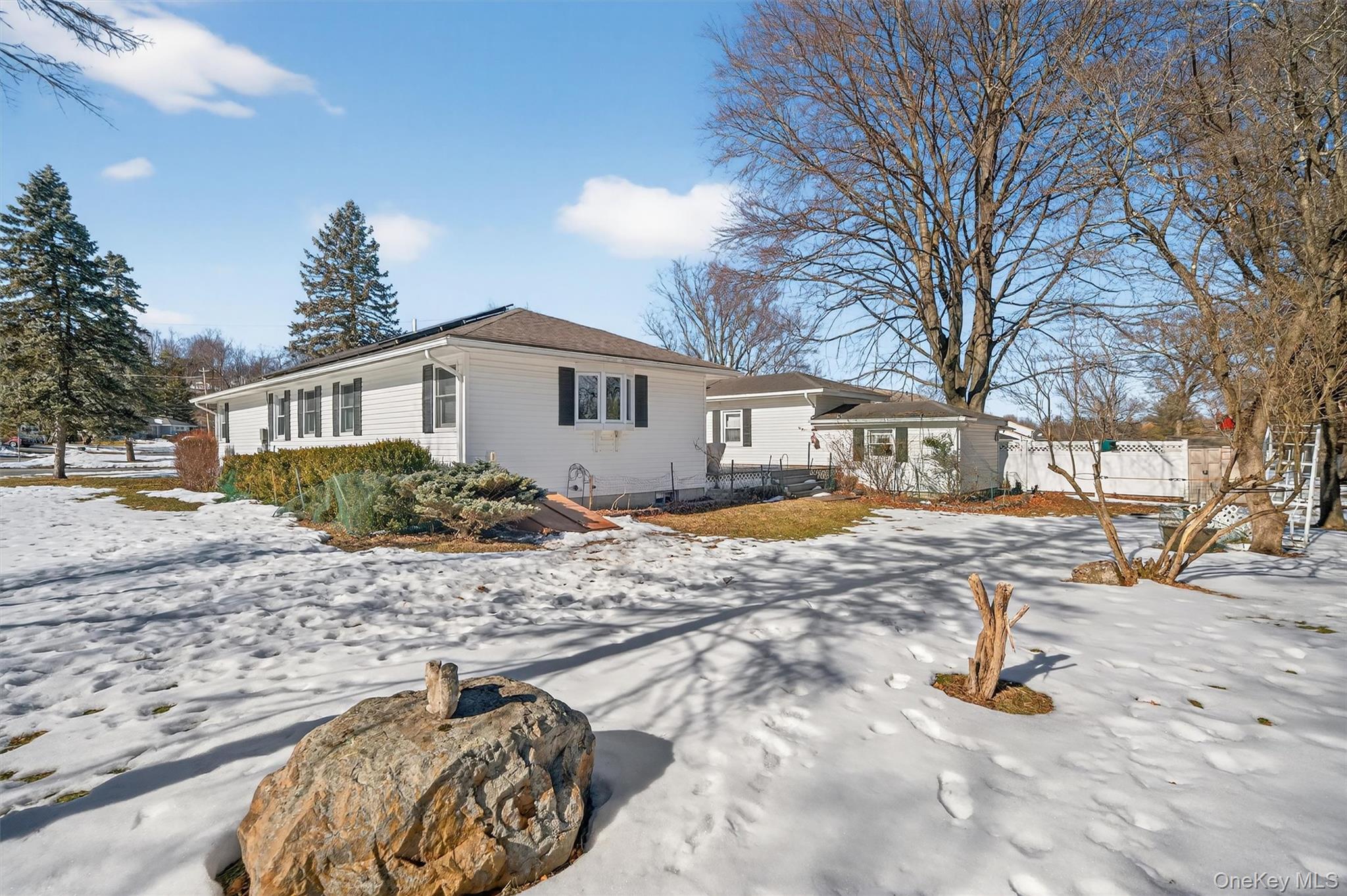 2 Thomas Jefferson Place