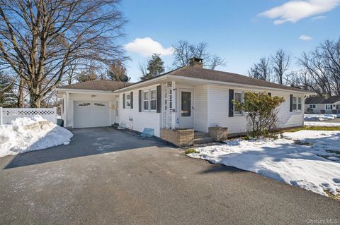 Homes For Sale - 2 Thomas Jefferson Place<br/> Middletown, NY 10940