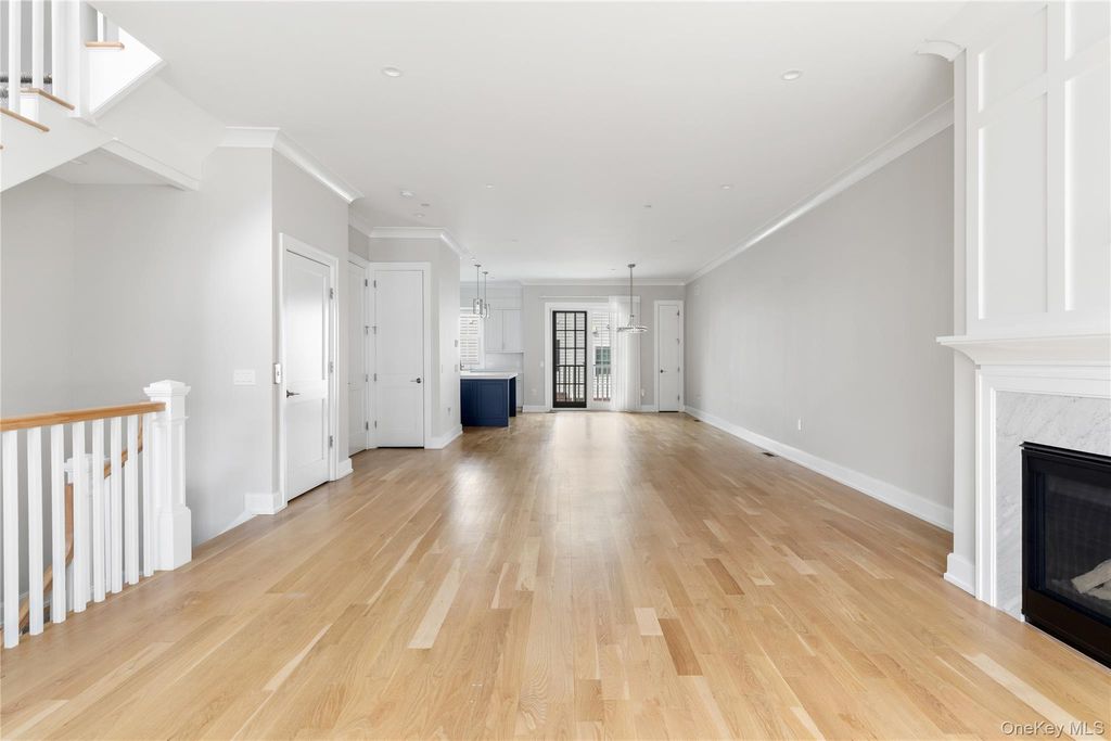 Photo of 902 Mill Creek N, Roslyn, NY 11576 (MLS # 986474)