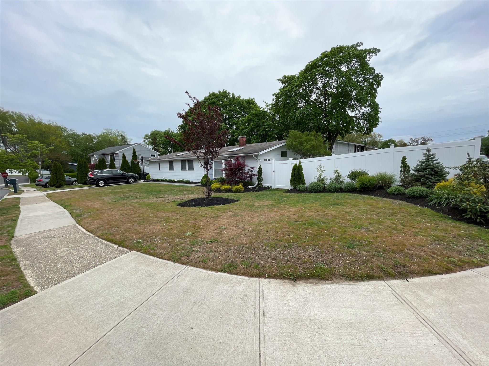 2 Flintlock Lane, Selden, New York image 2