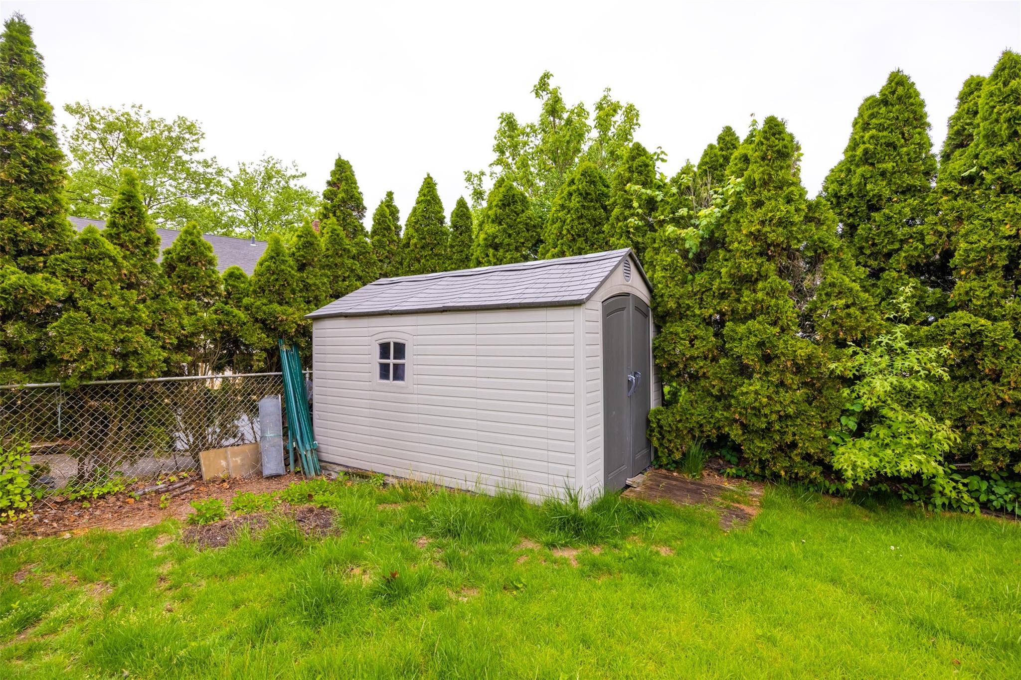 247 Marcus Avenue, New Hyde Park, New York image 17