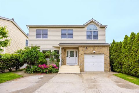 247 Marcus Avenue New Hyde Park NY 11040